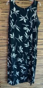 Dress Barn 16 Black White Flower Dress Plus